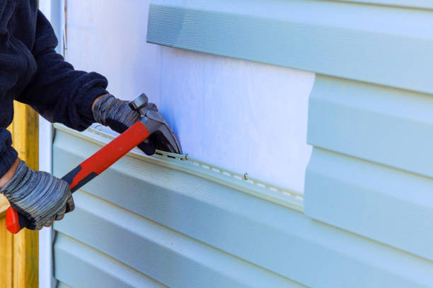 Siding Removal and Disposal in Salina, UT